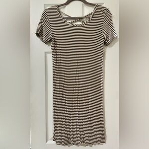 Striped Short Sleeve T-Shirt Dress in Black and Beige